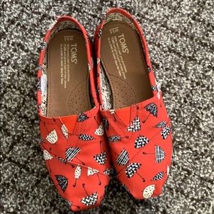 Women’s Toms 5.5w
